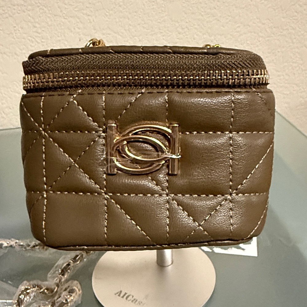 bebe Quilted Light Olive Mini Bag with Gold Details - Kamala design